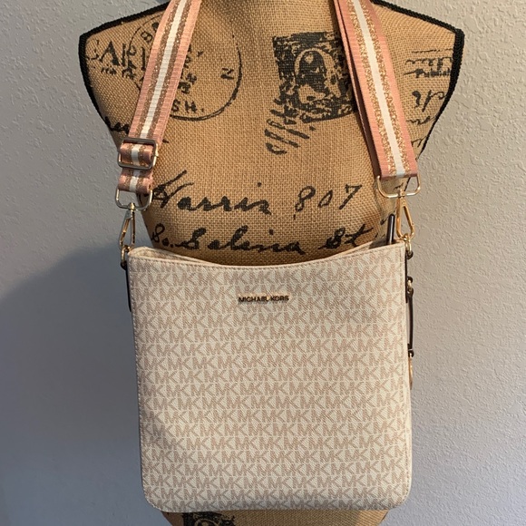 Michael Kors Pink and Cream Crossbody Bag - Picture 1 of 12